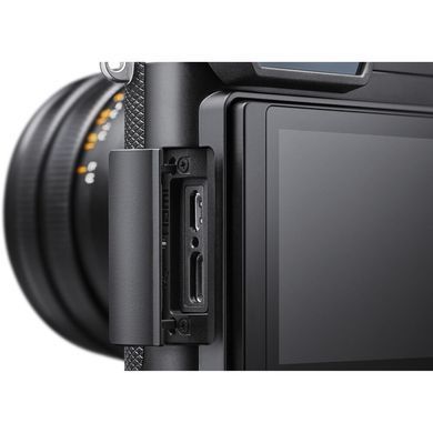LEICA Q3, black paint finish (19080)