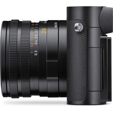 LEICA Q3, black paint finish (19080)