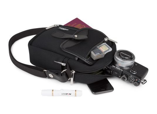 Сумка Billingham Airline Stowaway - Black Canvas / Black Leather (500601-01)